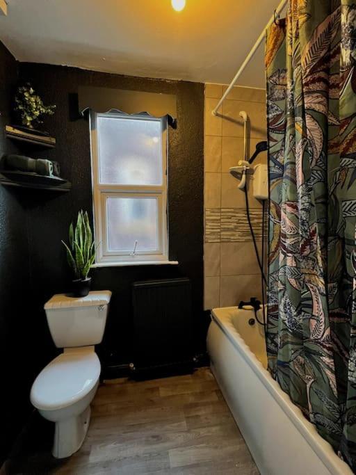 *hot* Fantastic 3/4 Beds Town House In Anfield Stadium *