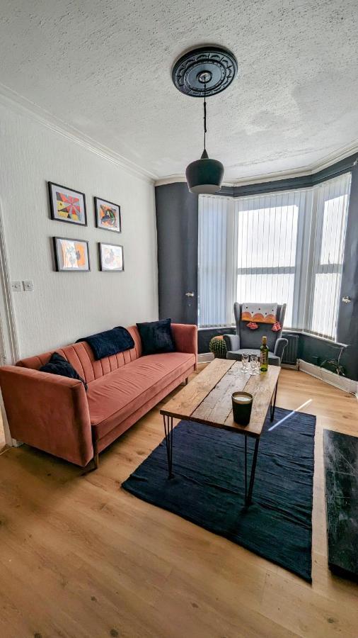 *hot* Fantastic 3/4 Beds Town House In Anfield Stadium Apartment *